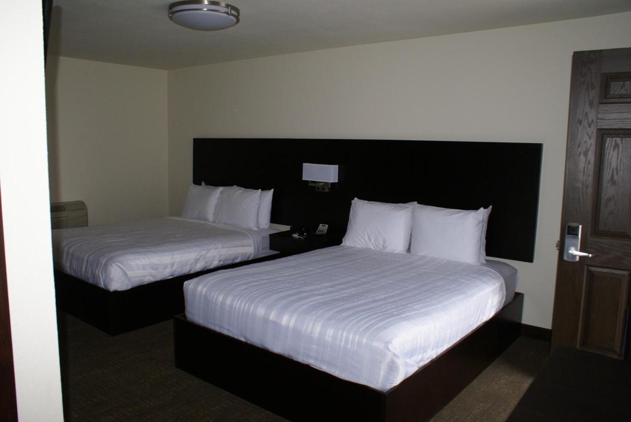 Boarders Inn & Suites By Cobblestone Hotels - Syracuse Esterno foto