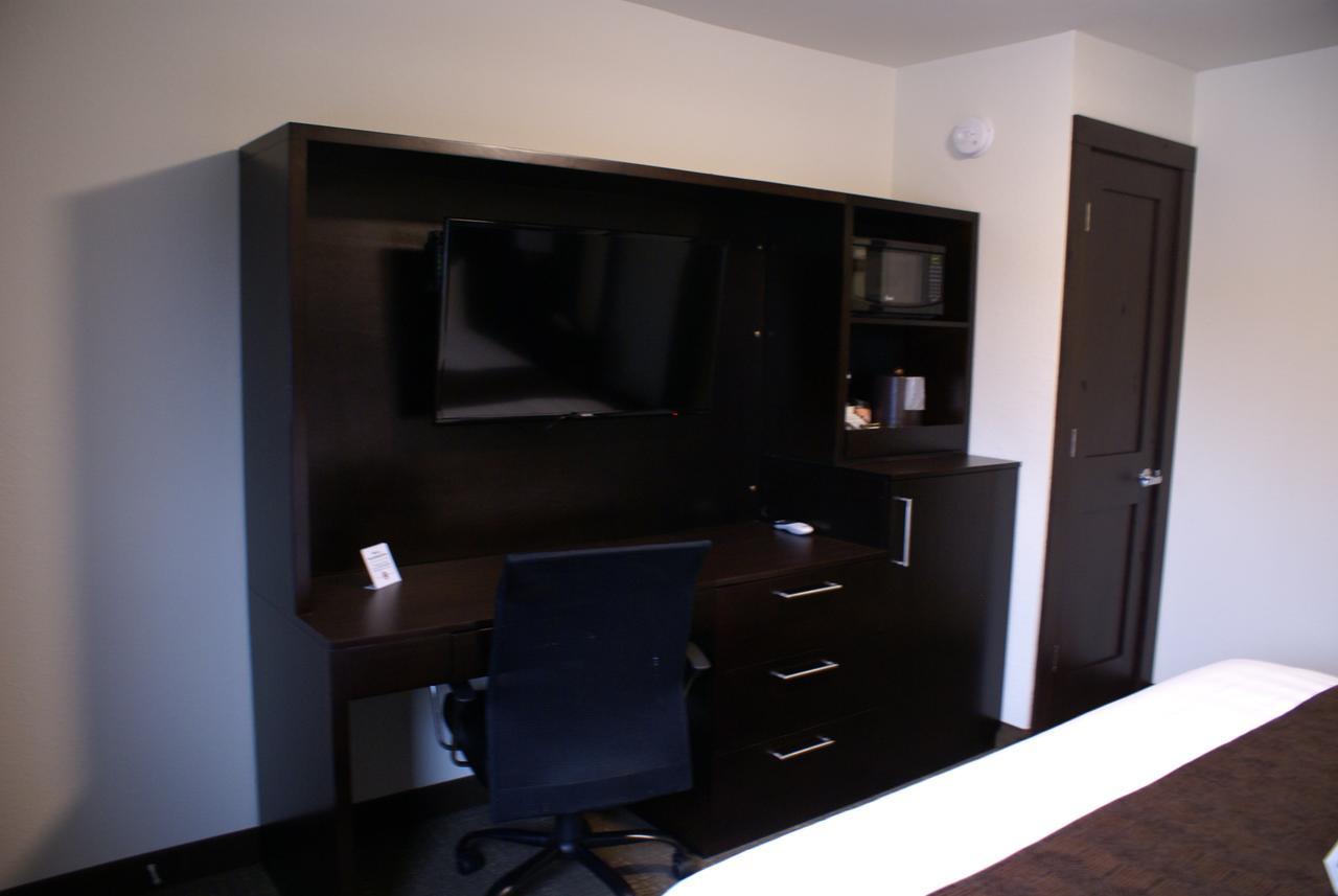 Boarders Inn & Suites By Cobblestone Hotels - Syracuse Esterno foto