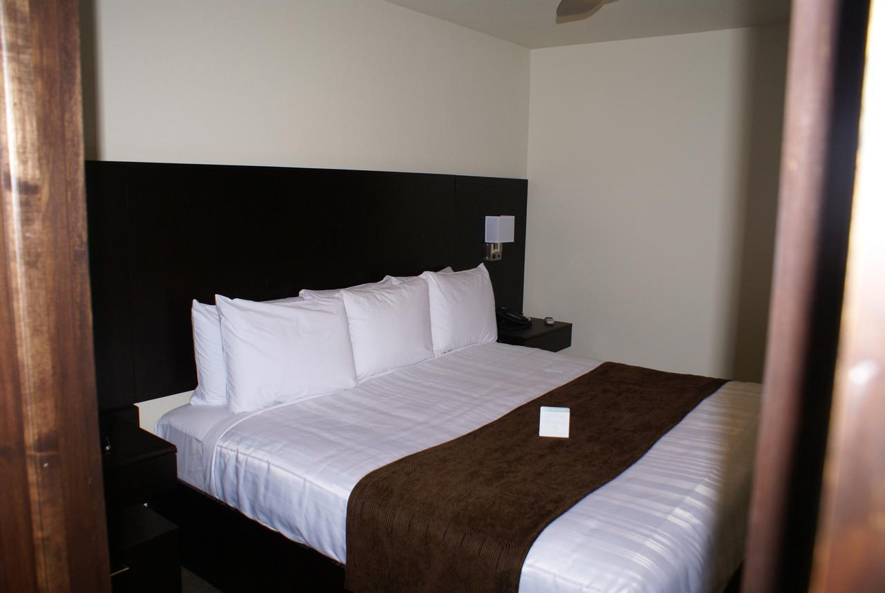 Boarders Inn & Suites By Cobblestone Hotels - Syracuse Esterno foto