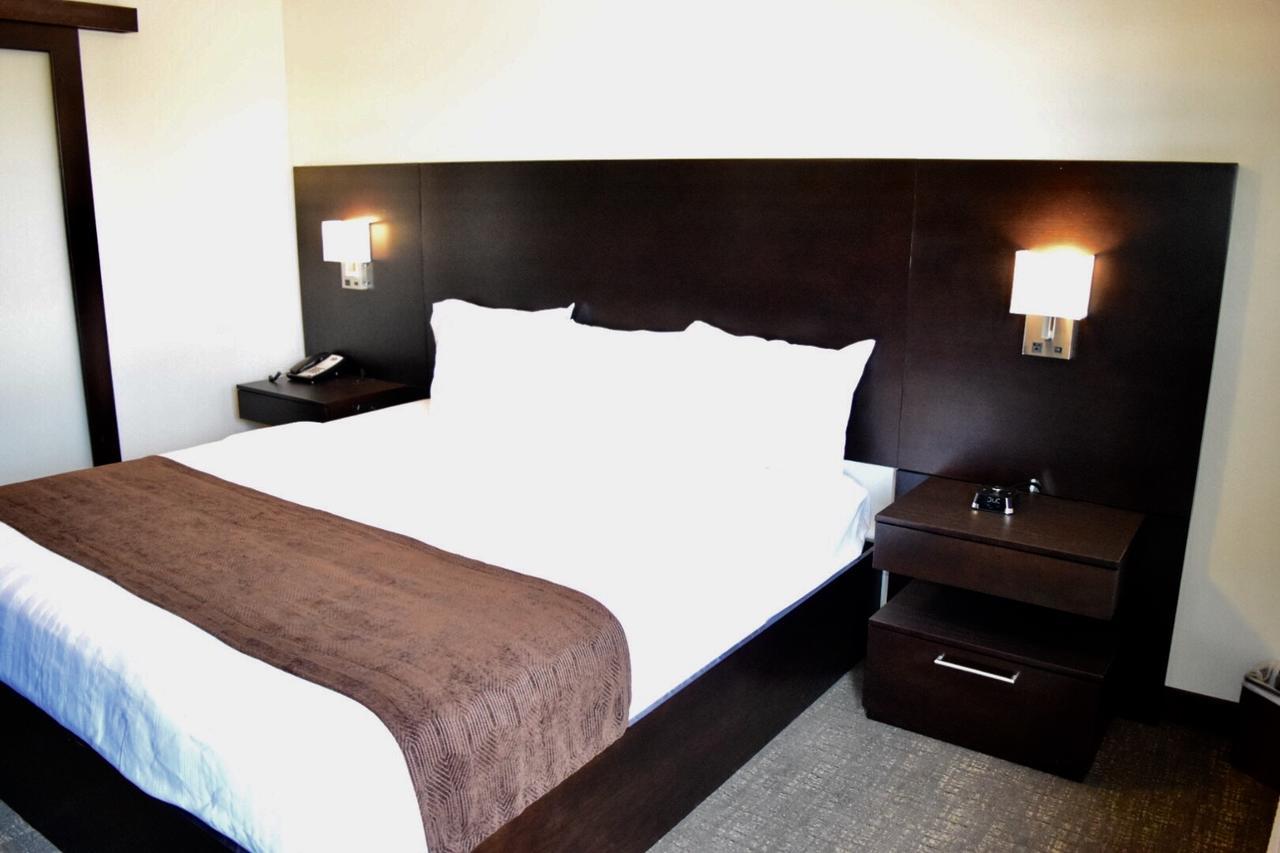 Boarders Inn & Suites By Cobblestone Hotels - Syracuse Esterno foto